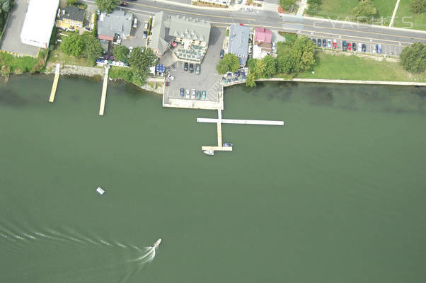 Beloeil Public Dock