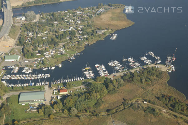 Marina am Stau