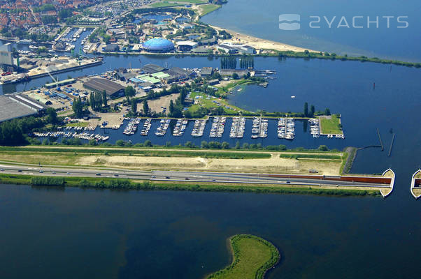 Yacht Harbor De Knar