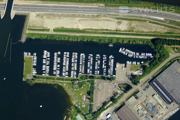 Yacht Harbor De Knar