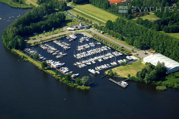 Yachtharbor/Watersportcentrum De Eemhof