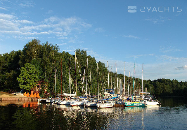 Yacht-club "Nut Bay"