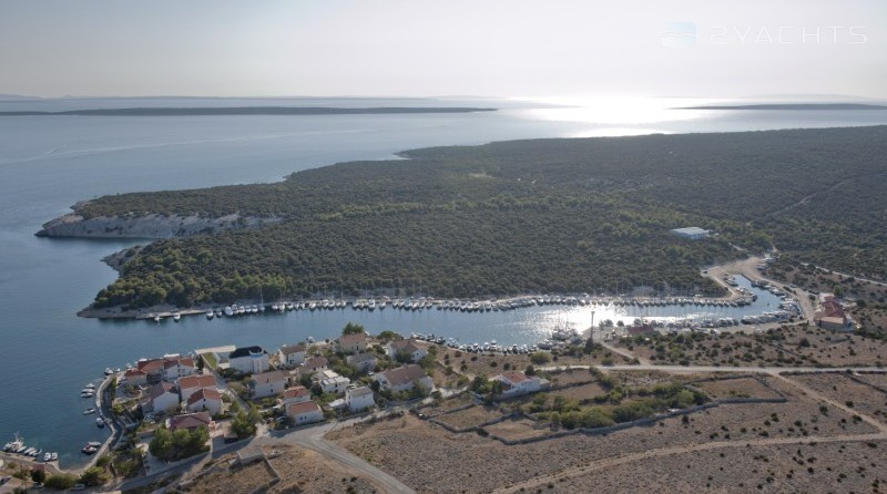 ACI Marina Simuni