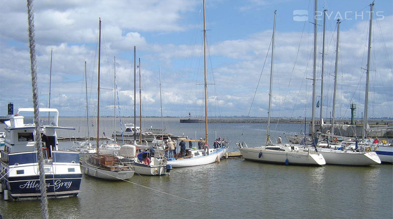 Yacht Club "Strelna"