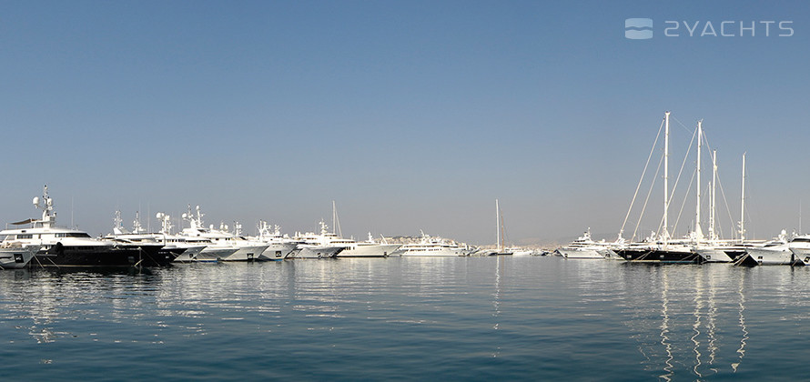 Flisvos Marina