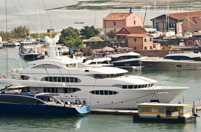 Venezia Certosa Marina