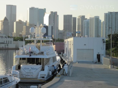 5th Street Marina on the Miami River