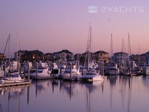 Harborwalk Yacht Club & Marina