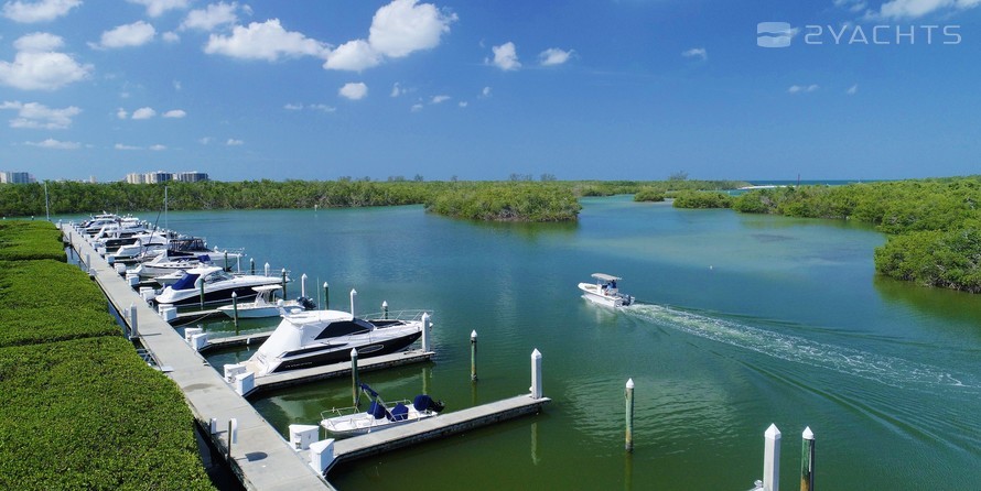 Pelican Isle Yacht Club