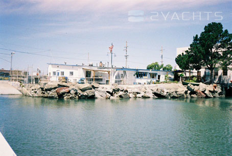 Mariposa Hunters Point Yacht Club