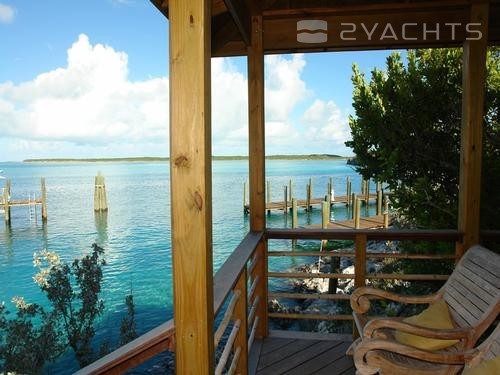 Staniel Cay Yacht Club