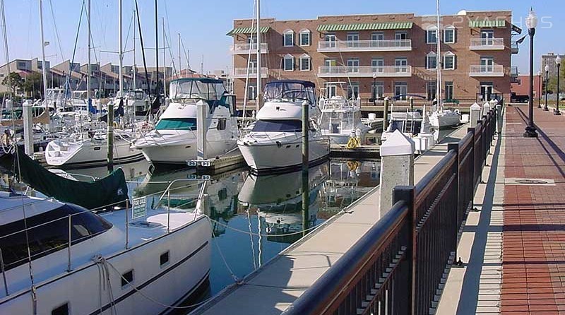 Palafox Pier Yacht Harbor