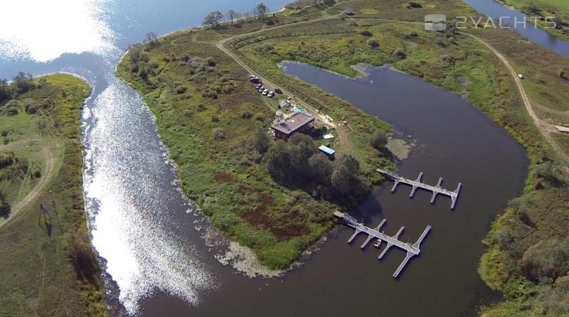 Yacht club "Admiral's Bay"