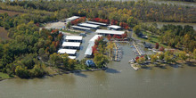 Harbor Point Yacht Club