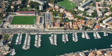 Bassin De Ferrieres Marina