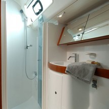 Beneteau Oceanis 43