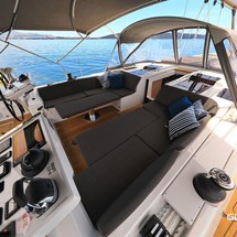 Hanse 588