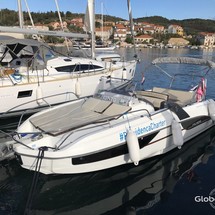 Beneteau Flyer 7.7 SUNdeck