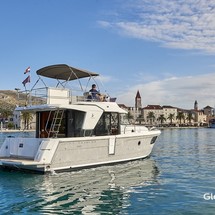 Beneteau Swift Trawler 30