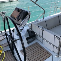 Beneteau Oceanis Yacht 62