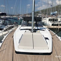 Beneteau Oceanis Yacht 62