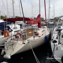 Beneteau First 42