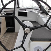 Hanse 415