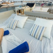 Ferretti 225