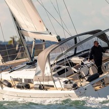 Hanse 548