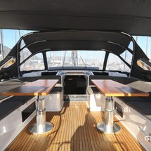 Hanse 548