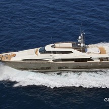 Ferretti 124