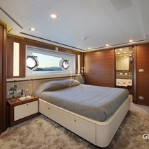 Ferretti 124