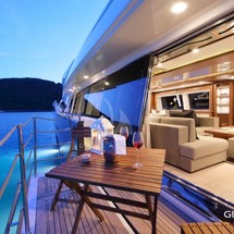 Ferretti 124