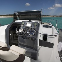 Beneteau Flyer 7.7 SUNdeck