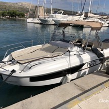 Beneteau Flyer 7.7 SUNdeck