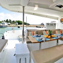 Fountaine Pajot Saona 47