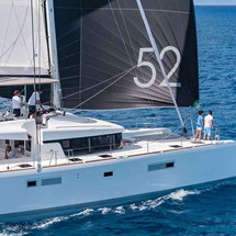 Lagoon 52