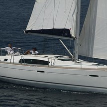 Beneteau Oceanis 43