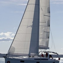 Beneteau Oceanis 48