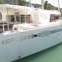 Lagoon 450 F