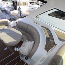 Cruisers Yachts 520 Sports Coupe