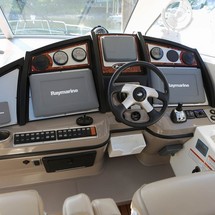 Cruisers Yachts 520 Sports Coupe