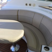 Cruisers Yachts 520 Sports Coupe