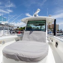 Boston Whaler 370 Outrage