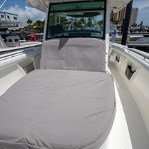 Boston Whaler 370 Outrage