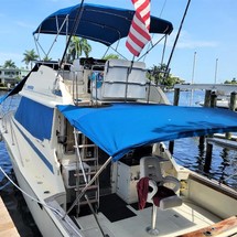 Chris-Craft Commander 44