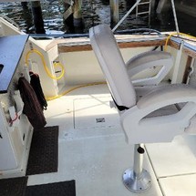 Chris-Craft Commander 44