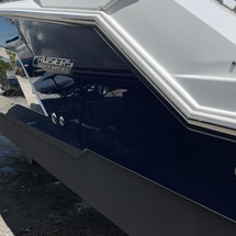 Cruisers Yachts 338 Bow Rider