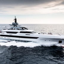 Heesen Galactica Super Nova