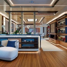 Heesen Galactica Super Nova